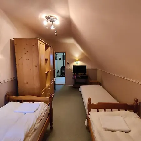 Szendergő - Pincefalu Apartman Hajós