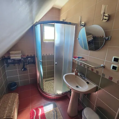 Szendergo - Pincefalu Apartmán Hajos